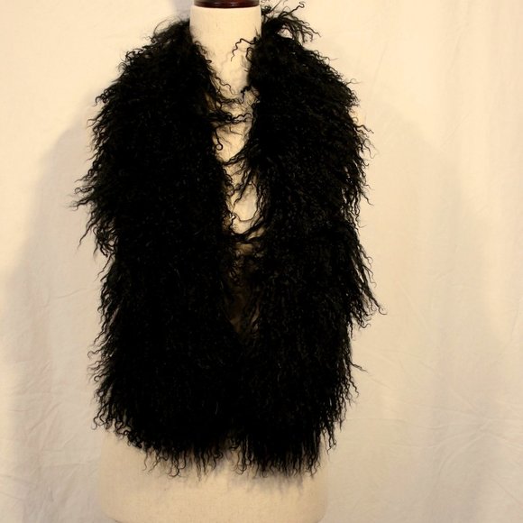Mongolian Curly Lamb Scarf in Black - Picture 1 of 4